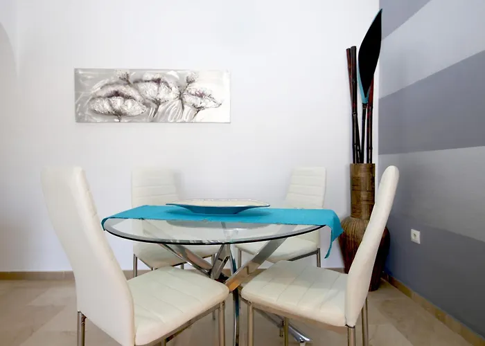 Port Monica Apartment *